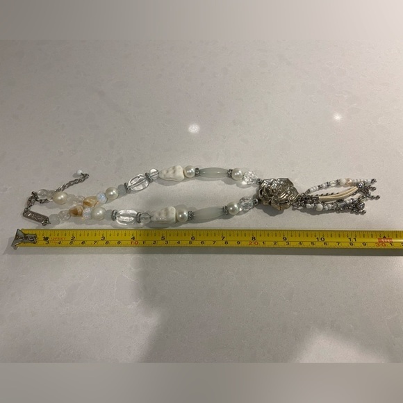 Crisca Silver Tone Rose Faux Pearls And Opals White Beads Necklace - Picture 9 of 9